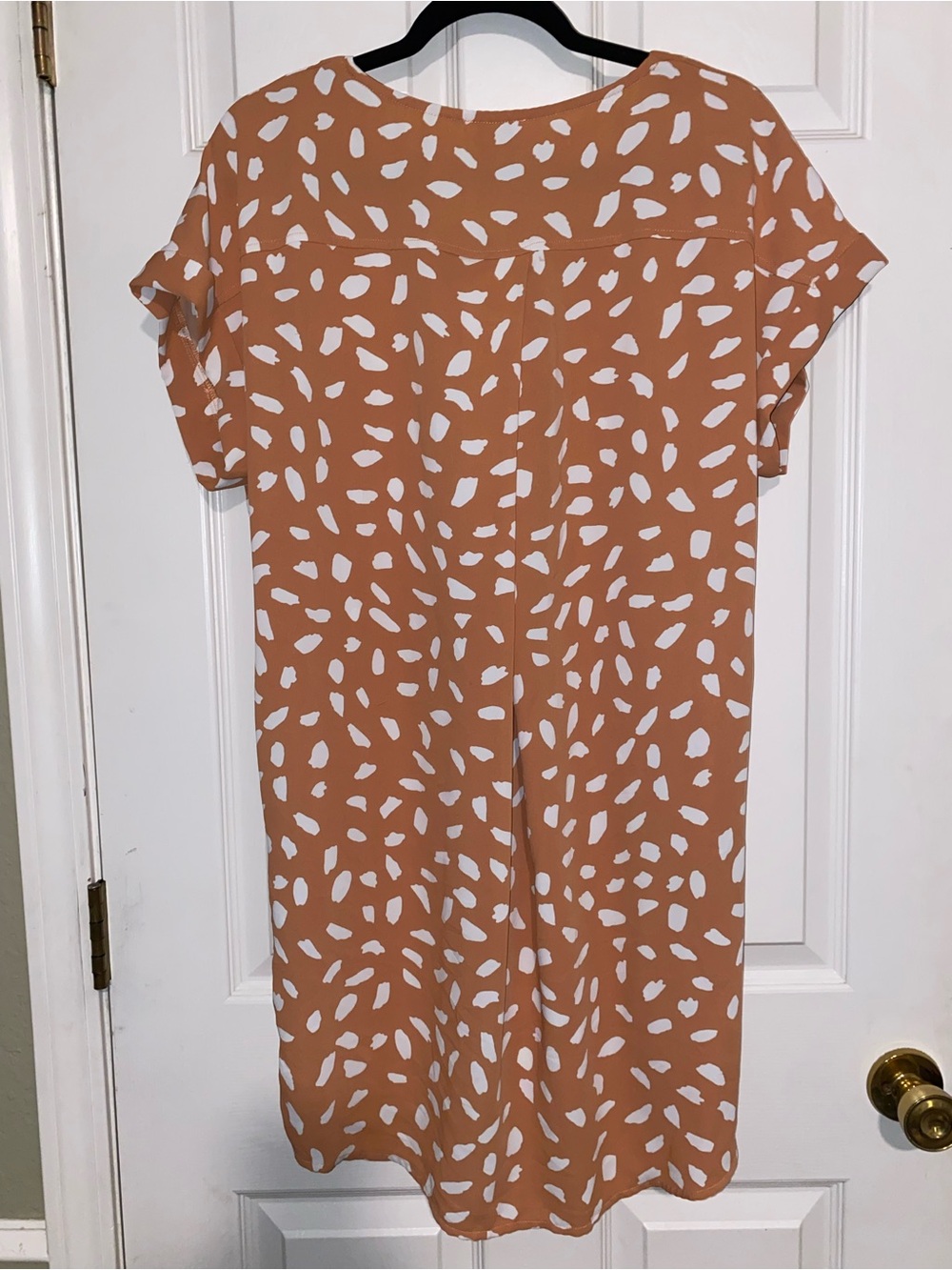 Umgee Orange Dalmatian Print V Neck Shift Mini Dress with Short Folded Sleeves - Picture 4 of 5